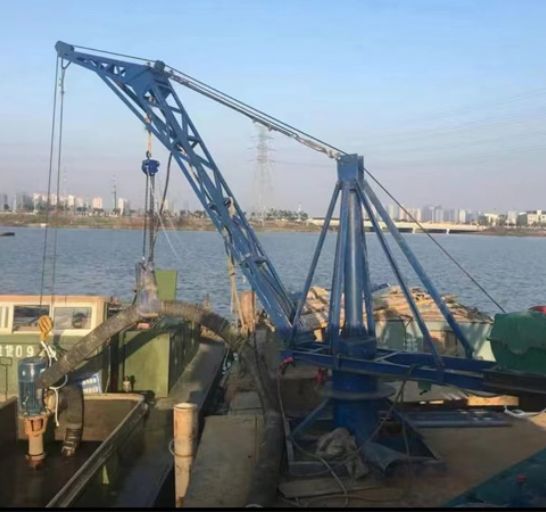 點擊查看詳細信息<br>標題：裝車卸貨 車間碼頭 魚塘吊機 閱讀次數(shù)：1413